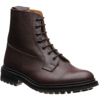 trickers grassmere in brown zug