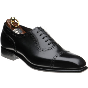 Herring Lincoln semi-brogues in Black Calf